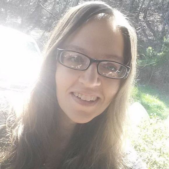 Meet your Posher, Angela - Picture 1 of 1